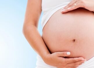 El Gobierno de Ayuso recibe en dos semanas más de 1.000 solicitudes de ayudas a la natalidad para madres de Madrid menores de 30 años