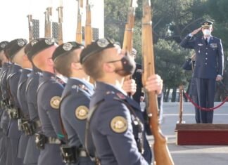 Su Majestad el Don Rey Felipe VI visitó el Centro de Inteligencia de las Fuerzas Armadas (CIFAS)