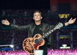 El compositor Manuel Alejandro y el cantante Alejandro Sanz, Hijos Predilectos de Andalucía