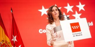 Díaz Ayuso se reúne este lunes con el ministro consejero de la Embajada de Ucrania para ofrecer la ayuda de la Comunidad de Madrid