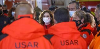 Díaz Ayuso anuncia el envío a la frontera de Polonia de un convoy del ERICAM con equipamientos profesionales para ayudar a los bomberos ucranianos