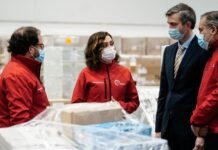 Díaz Ayuso presenta el operativo logístico y asistencial para los refugiados de Ucrania con el Hospital Zendal como epicentro para canalizar las ayudas