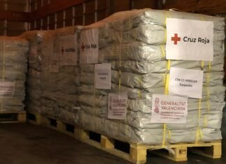Cruz Roja envía un cargamento de artículos de primera necesidad para Ucrania financiado por el gobierno valenciano
