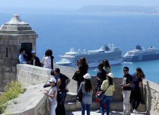 Alicante espera que más de 3.500 cruceristas lleguen a su puerto durante la Semana Santa