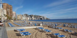 Las playas y puertos deportivos de la Comunitat Valenciana revalidan su liderazgo con 158 banderas azules