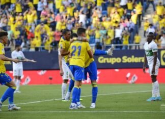 La fe del Cádiz frente al Elche da un triunfo de 3-0 a los gaditanos