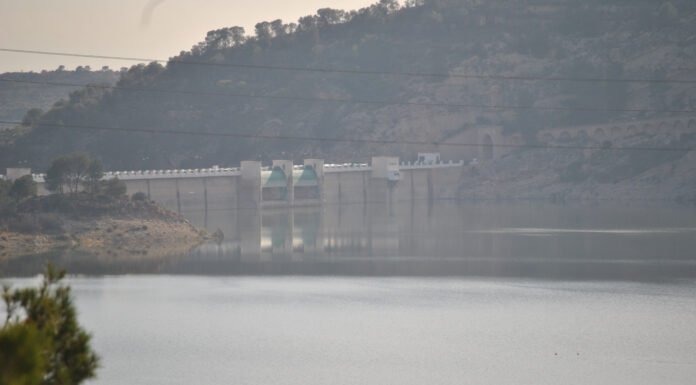 Ximo Puig afirma su compromiso en defender agua para siempre y de calidad en el sur de la Comunidad Valenciana