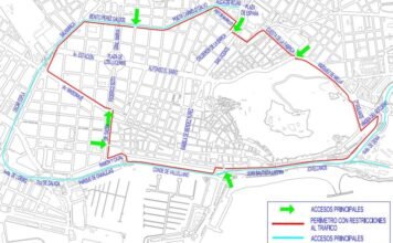 Los 180 monumentos fogueriles de Alicante empiezan a transformar la ciudad