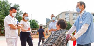 La Comunidad de Madrid evalúa la salud de los mayores para frenar su deterioro funcional y establecer cuidados personalizados