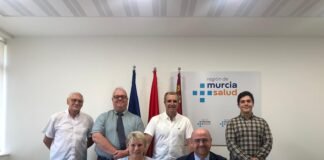 El SMS firma un convenio para mejorar la calidad de vida de los enfermos con cáncer avanzado en Murcia