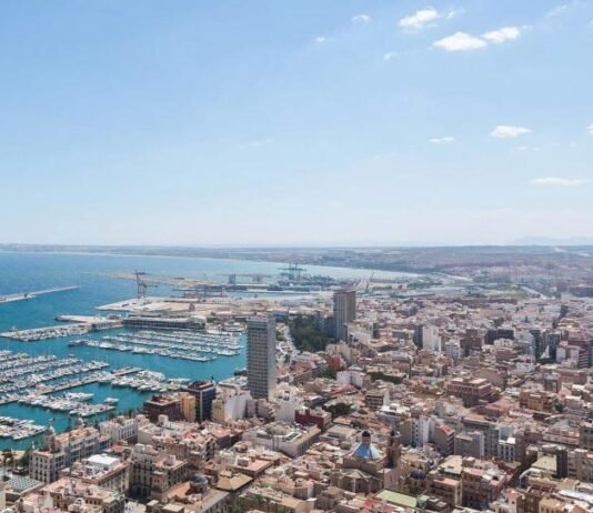Alicante aspira a obtener de UNICEF la distinción de «Ciudad Amiga de la Infancia»