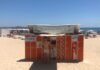 La Playa del Postiguet de Alicante recupera sus taquillas para los bañistas