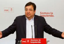 Relojes de lujo y enchufes en Iberdrola: Internet desenmascara al presidente de Extremadura Guillermo Fernández Vara