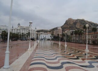 Chile se fija en la forma y manera que Alicante reutiliza el agua