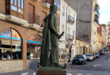 Cachondeo en Banyeres de Mariola por la nueva estatua de Jaime I, al que ya apodan como “El Pajas”