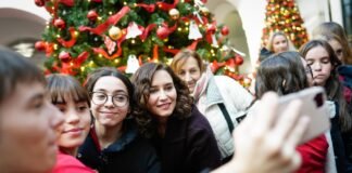Díaz Ayuso inaugura el tradicional Belén de la Real Casa de Correos con un “pacto por la Navidad” recuperando la cultura religiosa