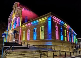 El mercado central de Alicante se iluminará de manera especial a partir del 12 de noviembre en su cumpleaños centenario