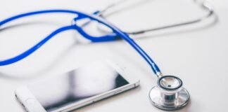 Los hospitales públicos de la Comunidad de Madrid han realizado más de 320.000 consultas con telemedicina en lo que va de año