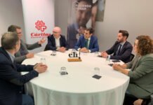 La Comunidad de Murcia amplía en más de un millón de euros la partida de ayudas a Cáritas para garantizar el hogar de las familias vulnerables