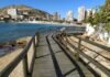 Las playas de la Albufereta y Almadraba de Alicante quedan unidas por una nueva pasarela