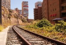 La Generalitat firma el contrato para la construcción de la vía verde de La Cantera en Alicante con una inversión de 2 millones de euros