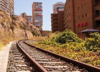 La Generalitat firma el contrato para la construcción de la vía verde de La Cantera en Alicante con una inversión de 2 millones de euros