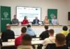 El Elche C. F. continúa con su labor social en favor del deporte entre la juventud colaborando con centros educativos