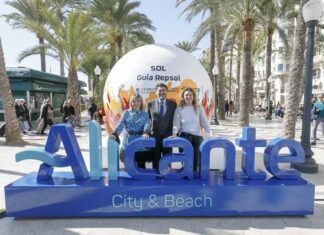 La Gala de los Soles Repsol 2023 reivindica en Alicante que el lugar de la mujer es la cocina