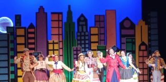 Crónica: Las hogueras de San Vicente del Raspeig celebran su XXV concurso artístico y de playbacks