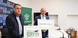 El Elche recibe en acuarela dieciséis momentos de su centenaria historia de manos del artista Antonio Ródenas