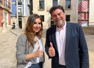 Polémica en Alicante: El Alcalde Luis Barcala incorpora a la periodista Ana Poquet como candidata y se le acusa de intentar «comprar» a la prensa
