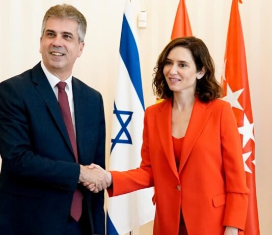 Díaz Ayuso intensifica sus relaciones con Israel en una reunión con su ministro de Exteriores