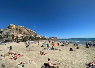 Alicante estará «completo» el puente del 1 de mayo en el sector hostelero