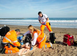 Sanidad recomienda extremar las precauciones para disfrutar del baño y evitar ahogamientos en verano