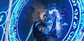 Darren Barnet estrena el tráiler «Asalto Colosal» de Immortals of Aveum en SGF