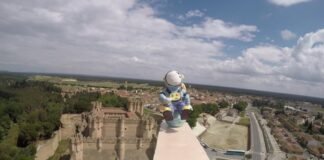 La Comunidad de Madrid lanza en globo a su primer astronauta de cartón dentro de los proyectos STEM aeroespaciales