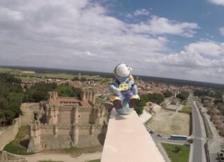 La Comunidad de Madrid lanza en globo a su primer astronauta de cartón dentro de los proyectos STEM aeroespaciales