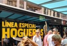 Los alicantinos pueden utilizar de forma gratuita el autobús que recorre las Hogueras Especiales 2023