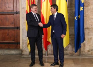 Carlos Mazón asume tras su toma de posesión “la responsabilidad, el compromiso y la altura que el pueblo valenciano exige”