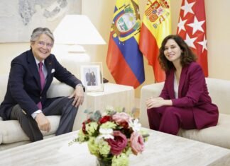 Díaz Ayuso recibe al presidente de la República del Ecuador en la Real Casa de Correos en Madrid