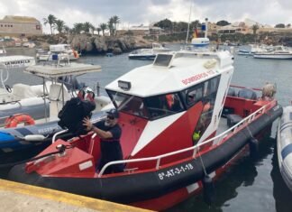 Los bomberos de Alicante refuerzan la vigilancia y seguridad en la Isla de Tabarca