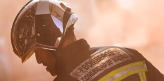 La Comunidad de Madrid renueva el vestuario del Cuerpo de Bomberos de la región con trajes especiales para la intervención de emergencias