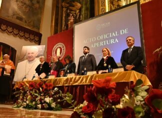 López Miras anuncia una ley de universidades en Murcia para impulsarlas «como motor de la sociedad y consolidar su contribución al desarrollo regional»