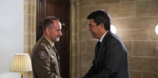 Carlos Mazón se reúne con el Teniente General del Cuartel General Terrestre de Alta Disponibilidad en la Comunidad Valenciana