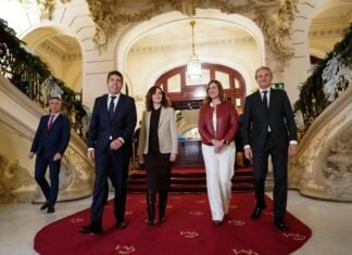 Díaz Ayuso proyecta la Comunidad de Madrid como el “nodo logístico del sur de Europa” de la mano del Puerto de Valencia para el transporte marítimo