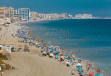 Murcia supera por primera vez la barrera de 1.700.000 viajeros en sus alojamientos turísticos