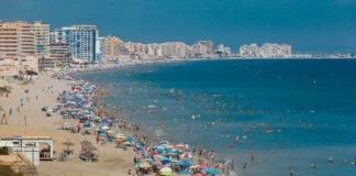 Murcia supera por primera vez la barrera de 1.700.000 viajeros en sus alojamientos turísticos