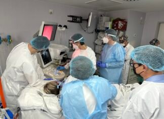 El Hospital Doctor Peset aplica un novedoso tratamiento para reducir los tumores de páncreas y facilitar su extirpación