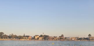 La Comunidad de Murcia inicia el balizamiento de 60 playas del Mar Menor