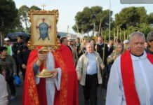 La participación ciudadana en la Semana Santa de Alicante superará por primera vez las 10.000 personas